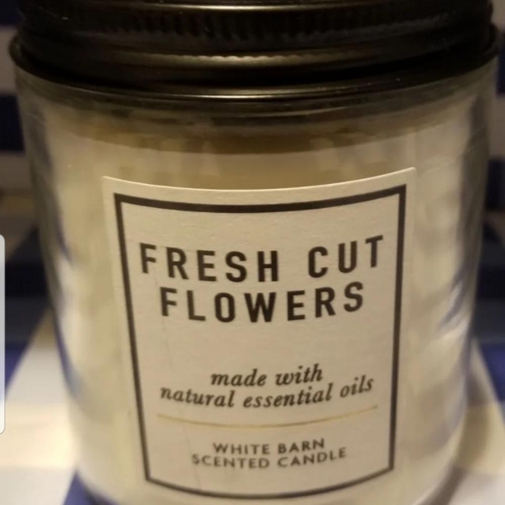 Bath and Body Works candle